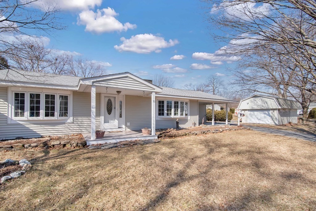70 Santa Maria Street Springfield, MA 01104 - Photo 3 of 42