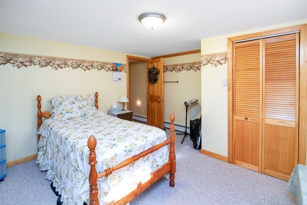 70 Santa Maria Street Springfield, MA 01104 - Photo 32 of 42