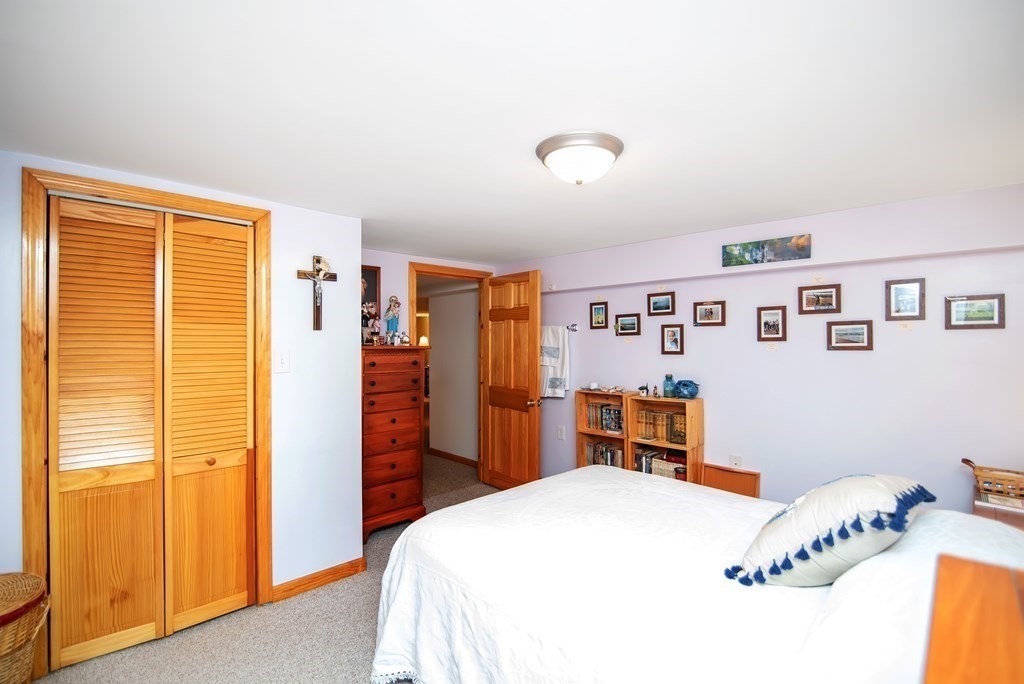 70 Santa Maria Street Springfield, MA 01104 - Photo 35 of 42