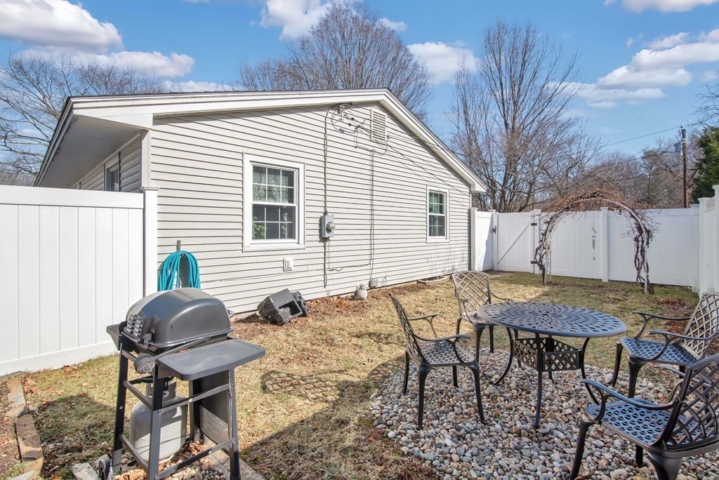 70 Santa Maria Street Springfield, MA 01104 - Photo 42 of 42