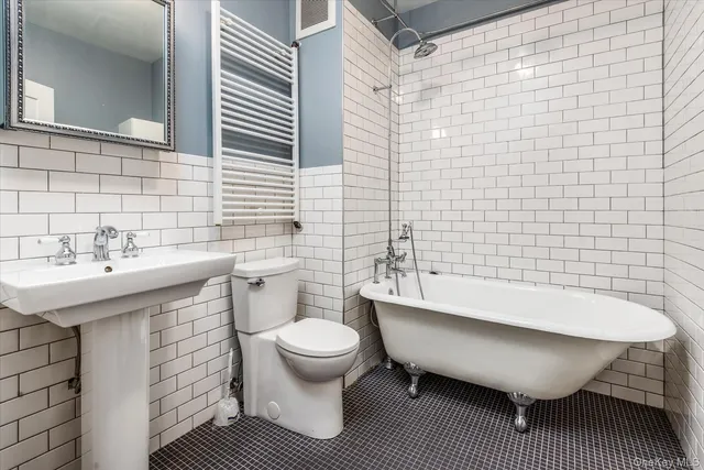 $1,339,000 | 26-19 14th Place | Astoria