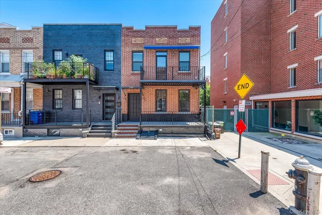 $1,339,000 | 26-19 14th Place | Astoria
