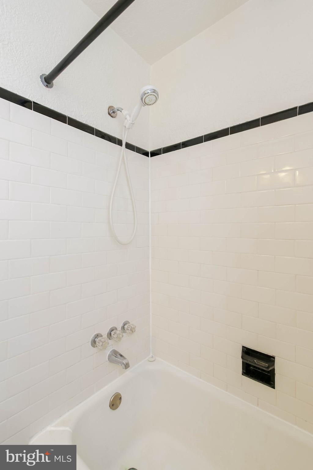 140 Hopkins Road Baltimore, MD 21212 - Photo 19 of 30