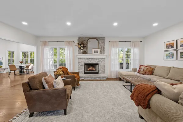 $575,000 | 408 Delaware Circle, Bolingbrook, IL 60440