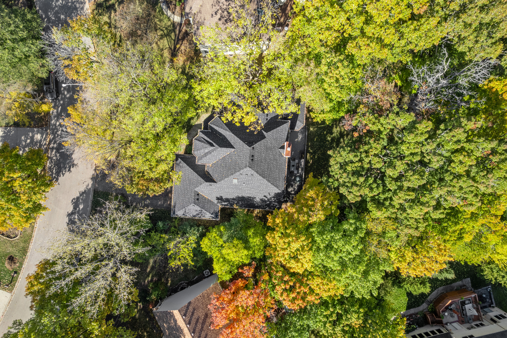 408 Delaware Circle Bolingbrook, IL 60440 - Photo 42 of 47 an aerial view of a house with a yard