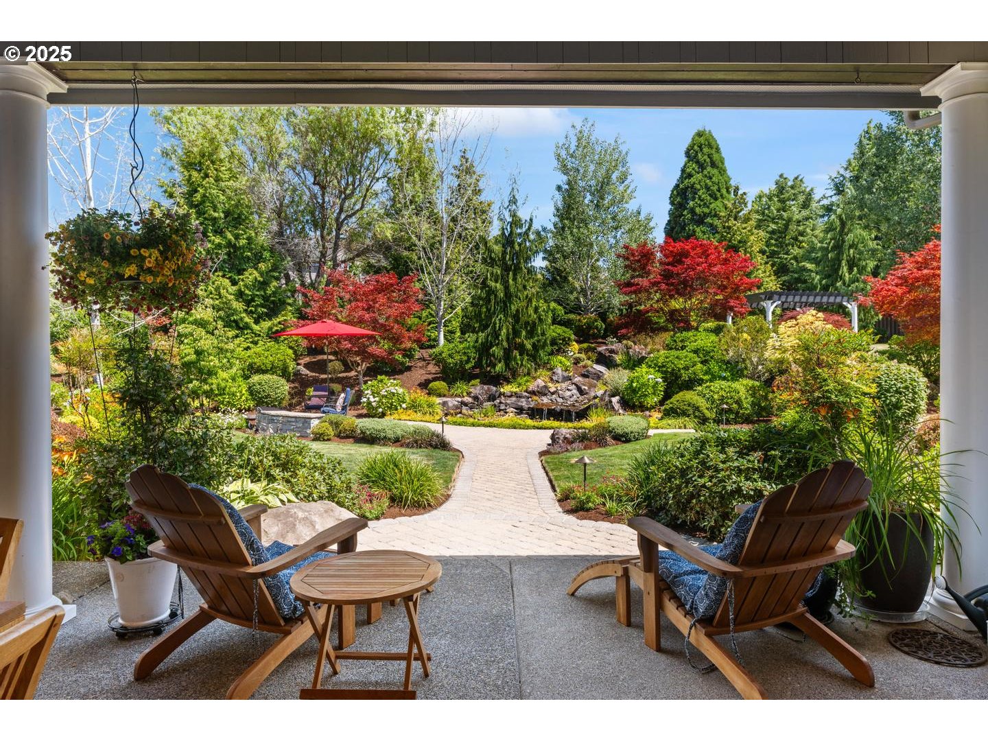 9460 Southwest Inverness Way Beaverton, OR 97007 - Photo 14 of 48 a view of a chairs and table in a yard
