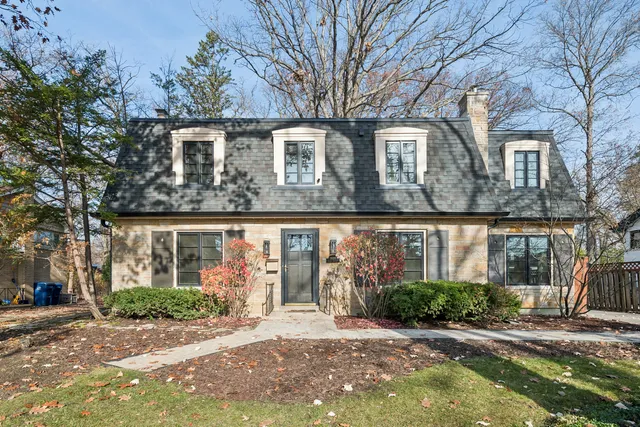 $740,000 | 3520 Forest Avenue, Wilmette, IL 60091