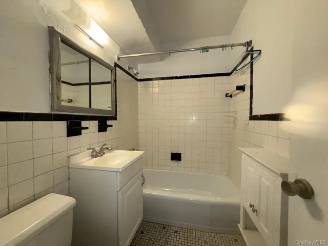 $249,000 | 83-60 118th Street, Unit 10H | Kew Gardens