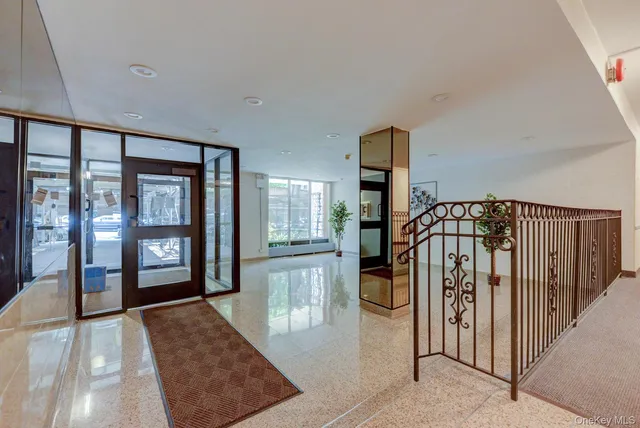 $249,000 | 83-60 118th Street, Unit 10H | Kew Gardens