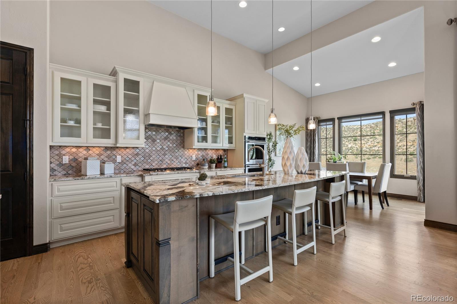 8122 Raphael Lane Littleton, CO 80125 - Photo 14 of 35