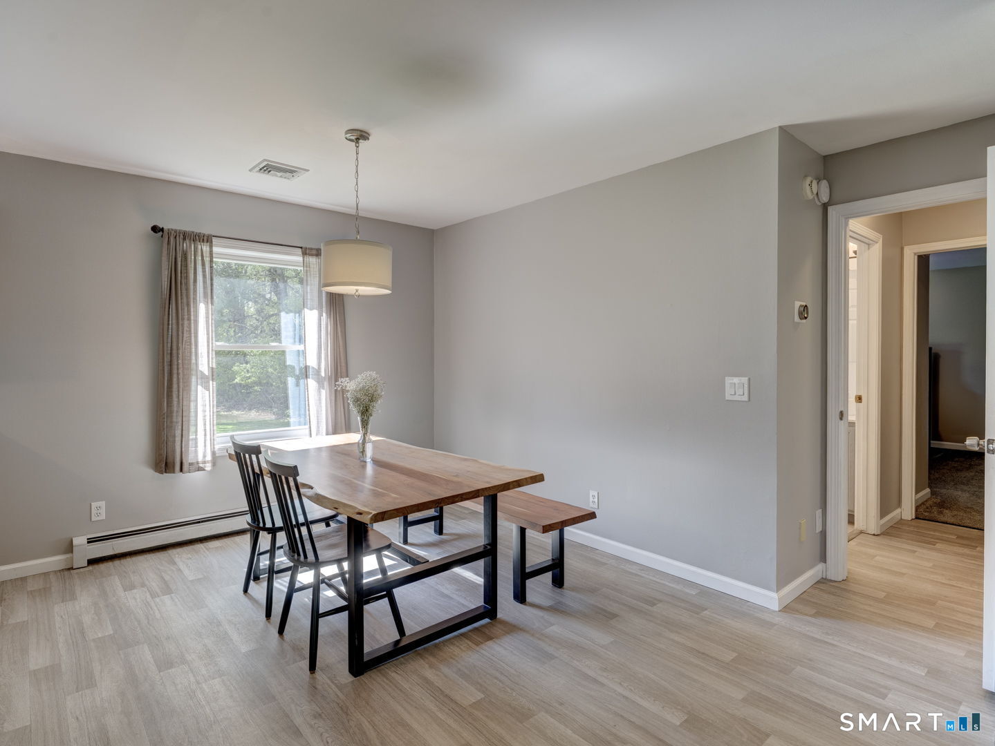 212 South Bedlam Road Mansfield, CT 06250 - Photo 6 of 40