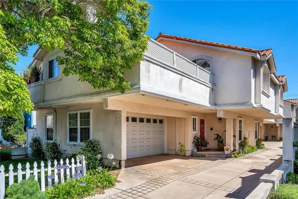 $1,199,000 | 2514 Vanderbilt Lane, Unit C, Redondo Beach, CA 90278