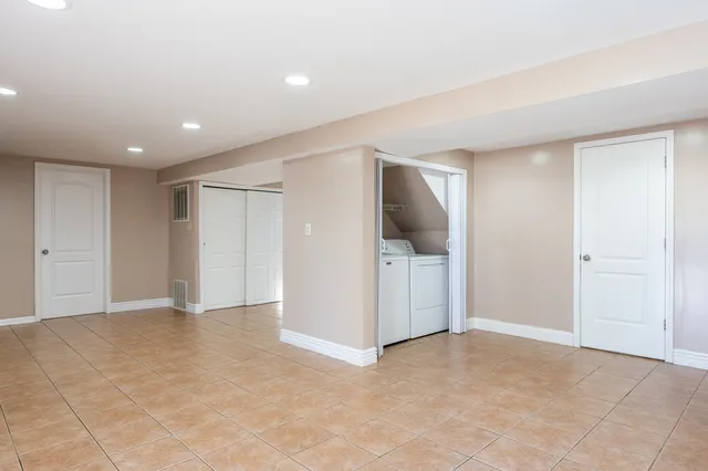 $1,800 | 7 Cardinal Lane, Carpentersville, IL 60110