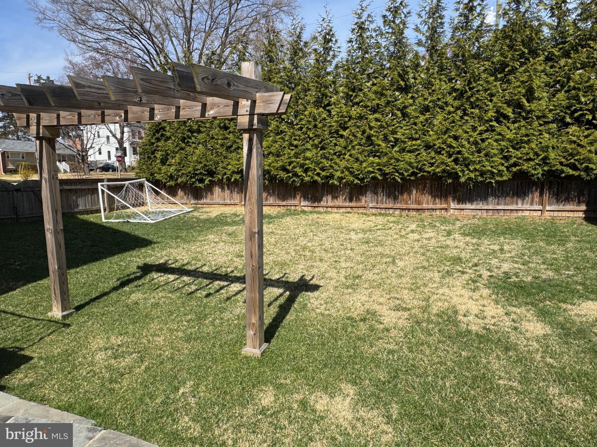 1565 Hane Street McLean, VA 22101 - Photo 43 of 43 a view of a garden