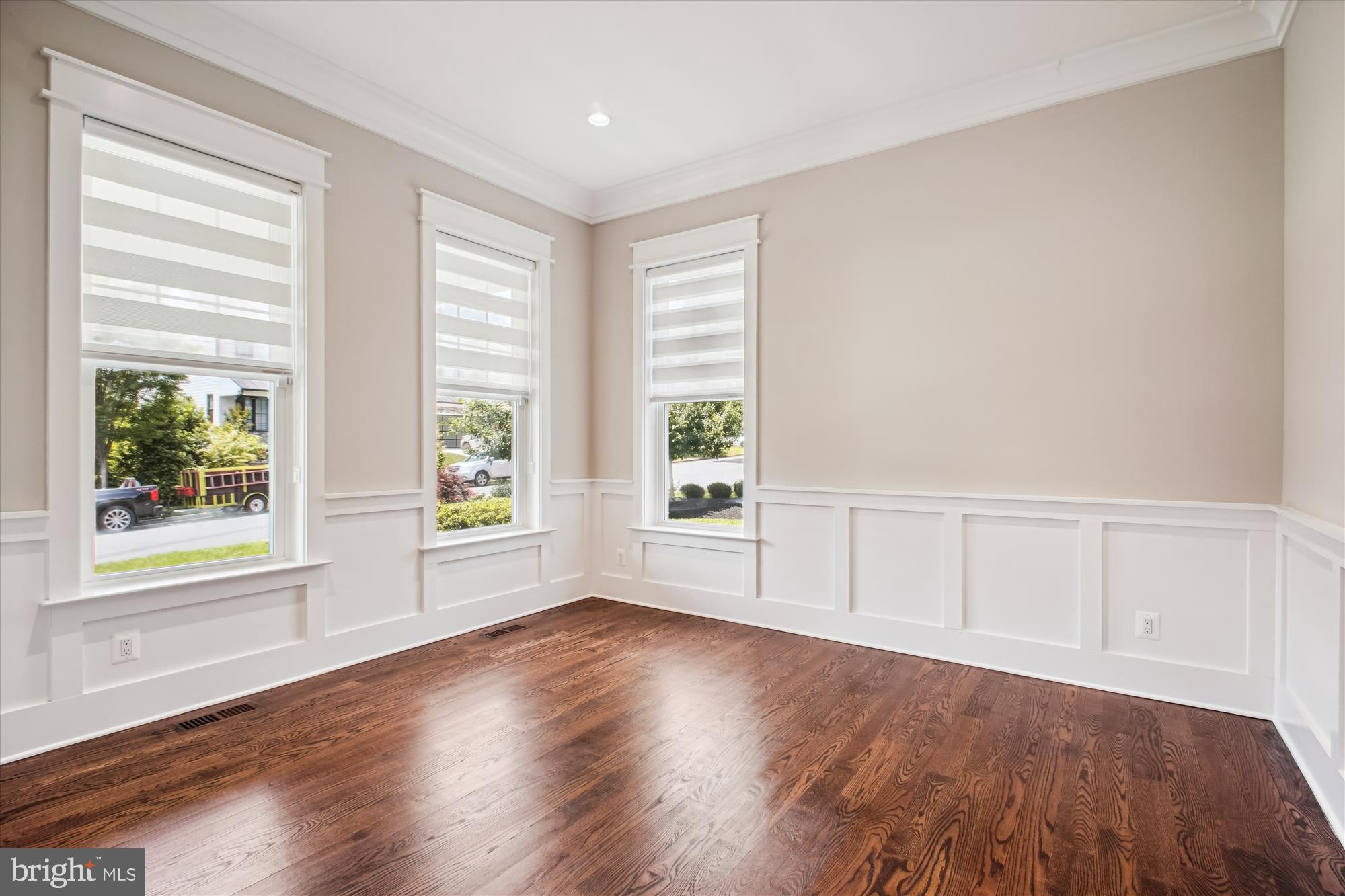 1565 Hane Street McLean, VA 22101 - Photo 5 of 43 an empty room with wooden floor and windows