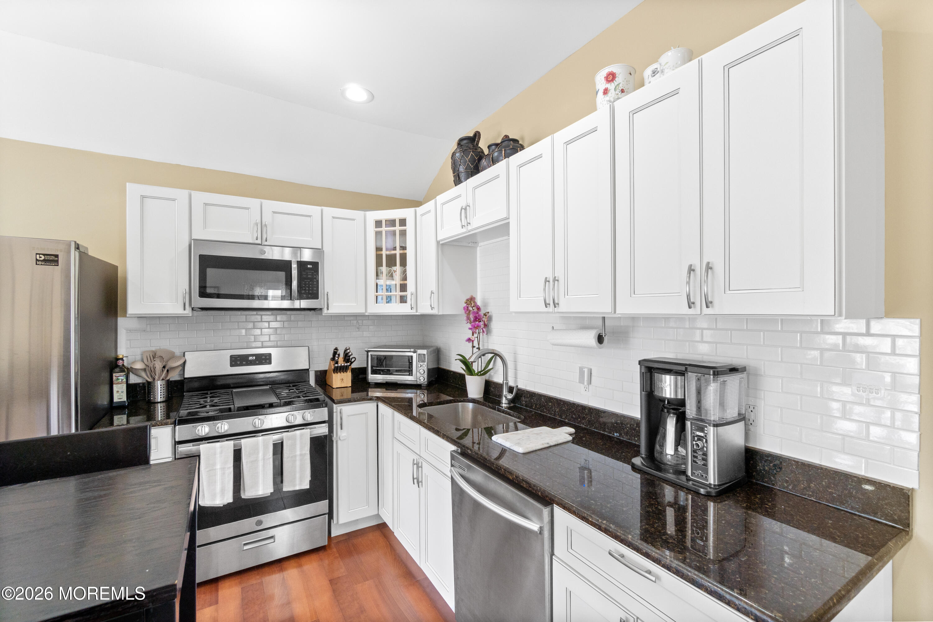 212 Atlantic Street Keyport, NJ 07735 - Photo 11 of 20 image-15 (2)