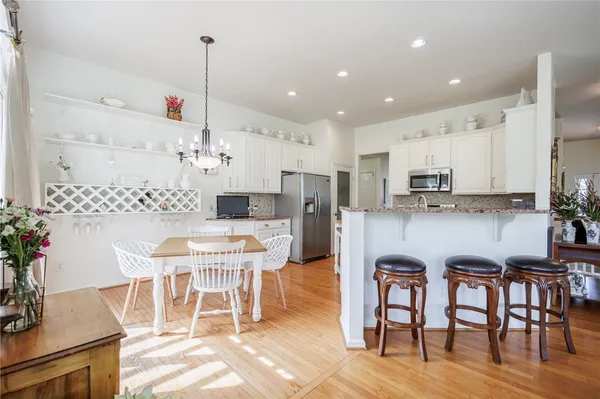 $425,000 | 11 Charissa Run, Henrietta, NY 14623