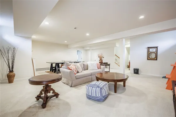 $425,000 | 11 Charissa Run, Henrietta, NY 14623