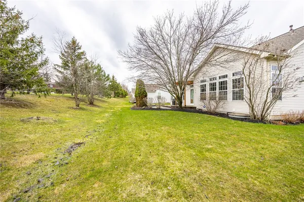 $425,000 | 11 Charissa Run, Henrietta, NY 14623
