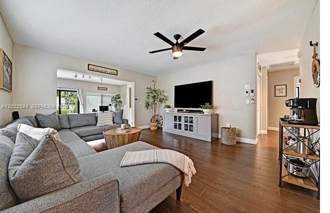 945 Sunset Road, Unit 1 West Palm Beach, FL 33401 - Photo 3 of 20