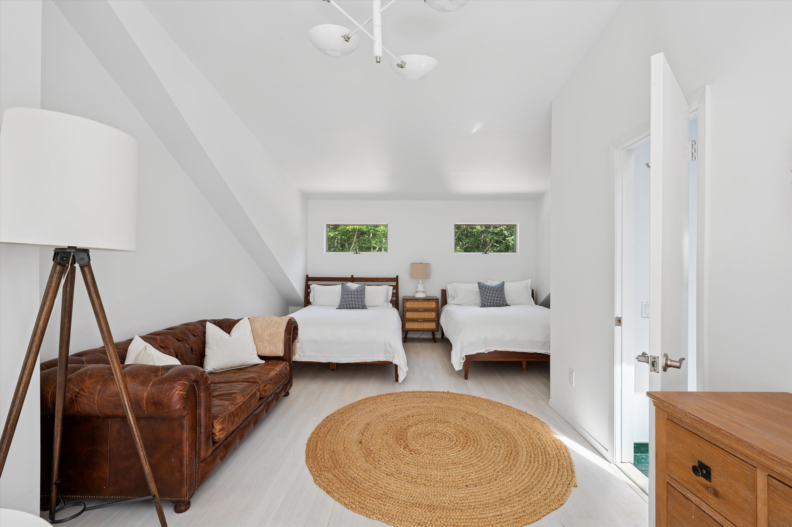 14 Livery Lane East Hampton, NY 11937 - Photo 20 of 33