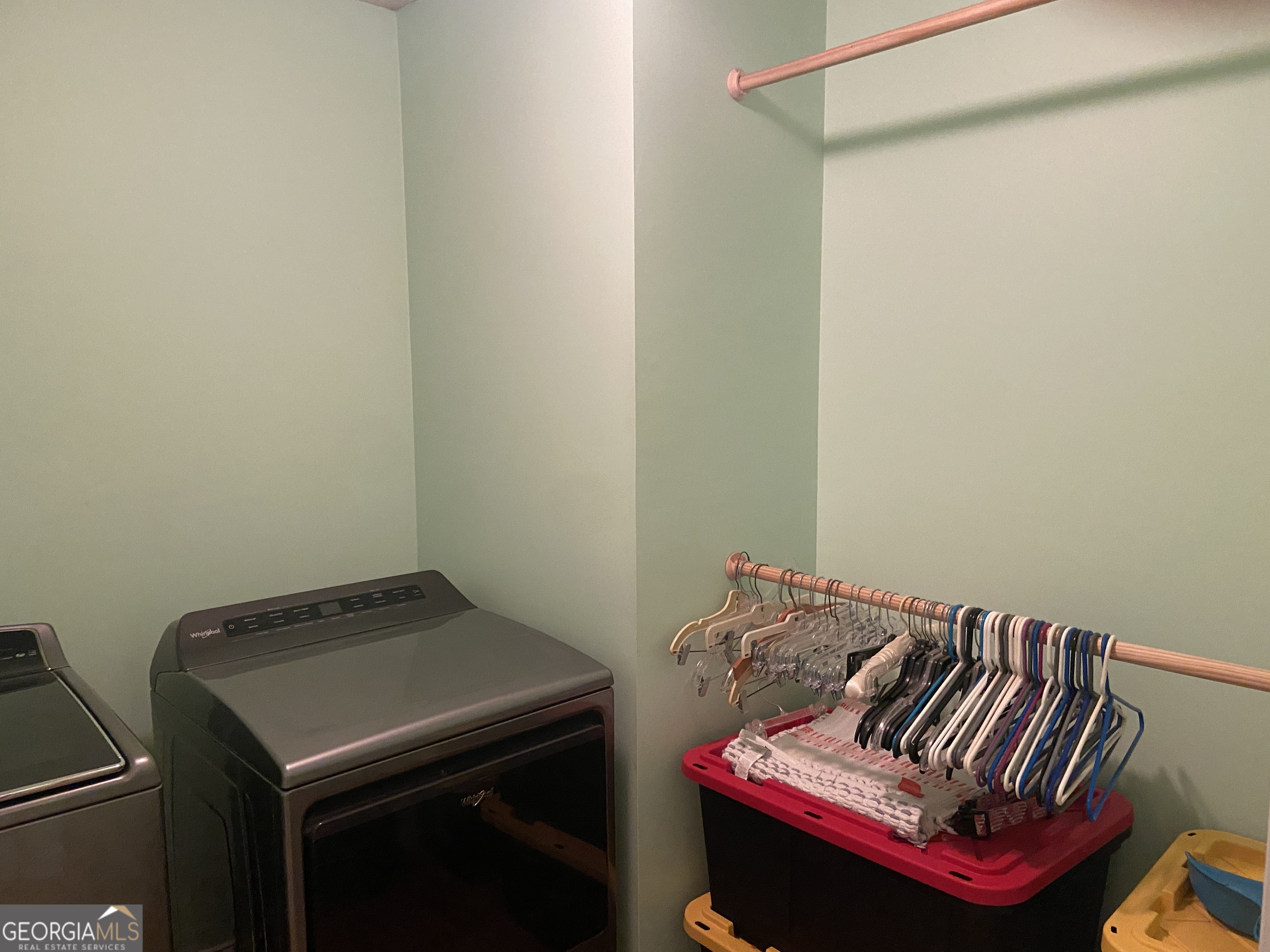 879 Hawk Creek Trail Winder, GA 30680 - Photo 23 of 30 a utility room with dryer and washer