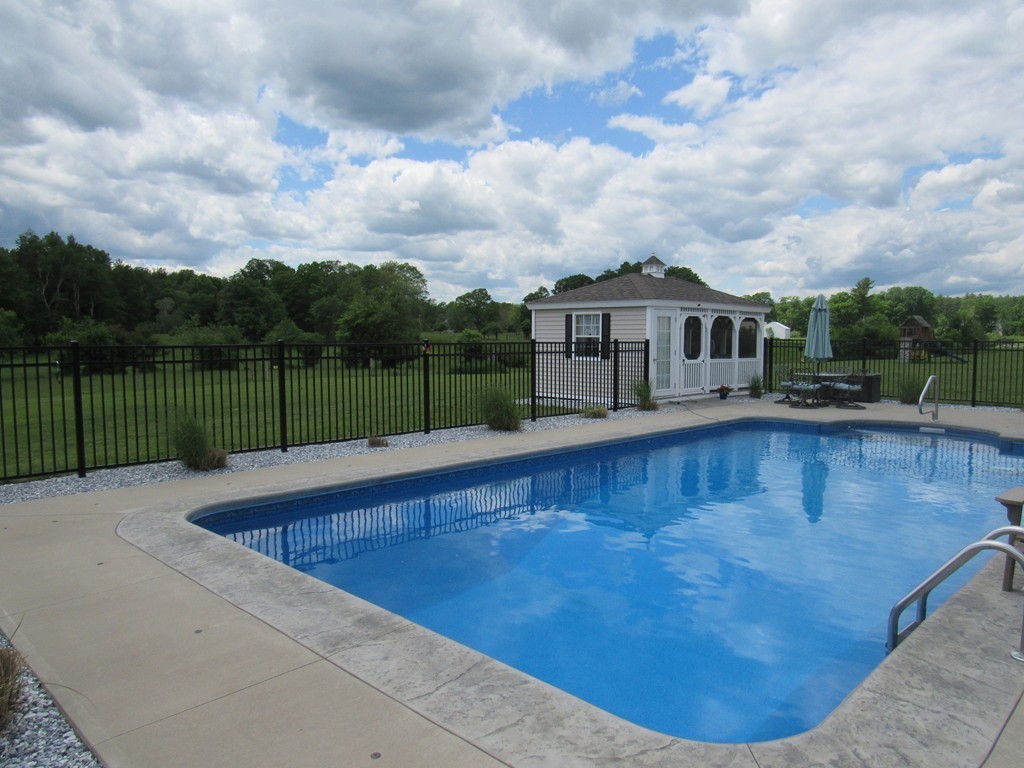 100 Gunn Road Southampton, MA 01073 - Photo 27 of 29 Gallery Image 27