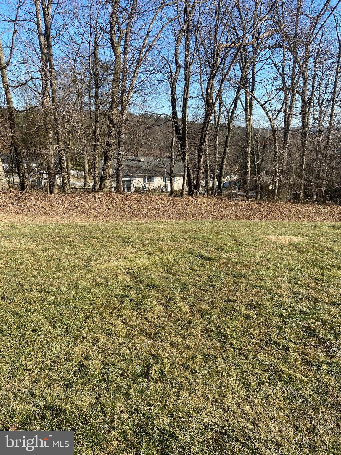441 Marion Road York, PA 17406 - Photo 3 of 5 Gallery Image 3
