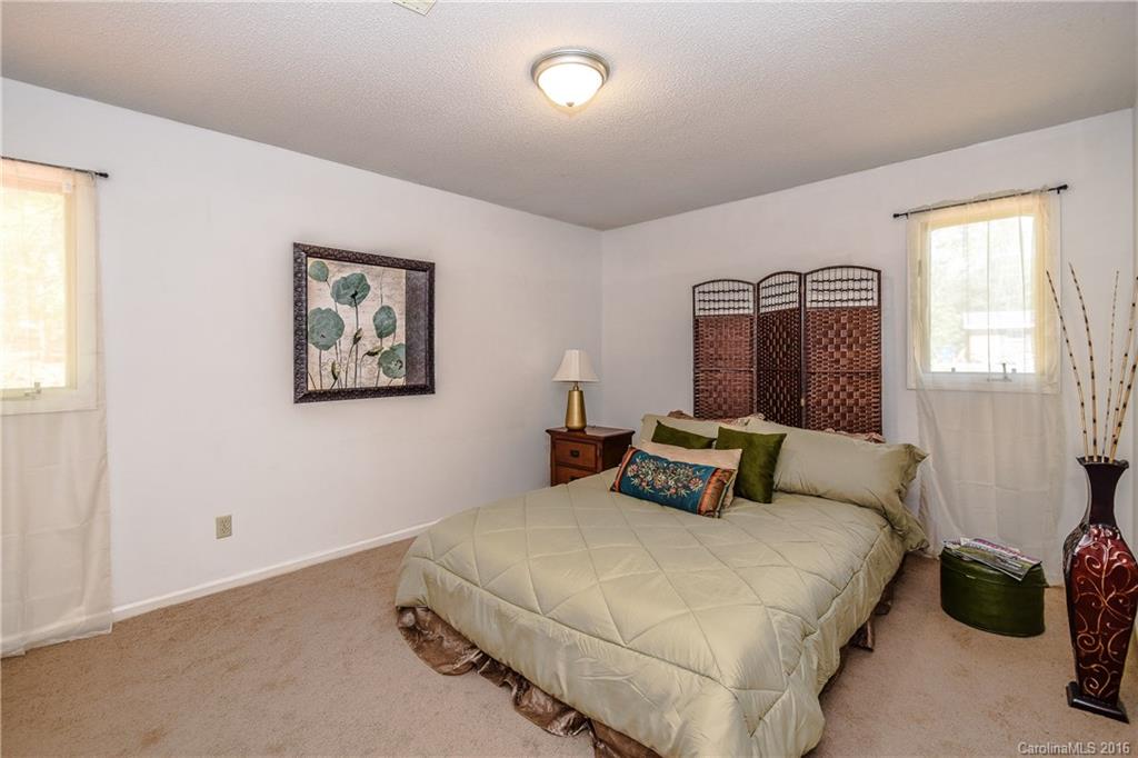 9520 Robinson Church Road Harrisburg, NC 28075 - Photo 14 of 23 Gallery Image 14