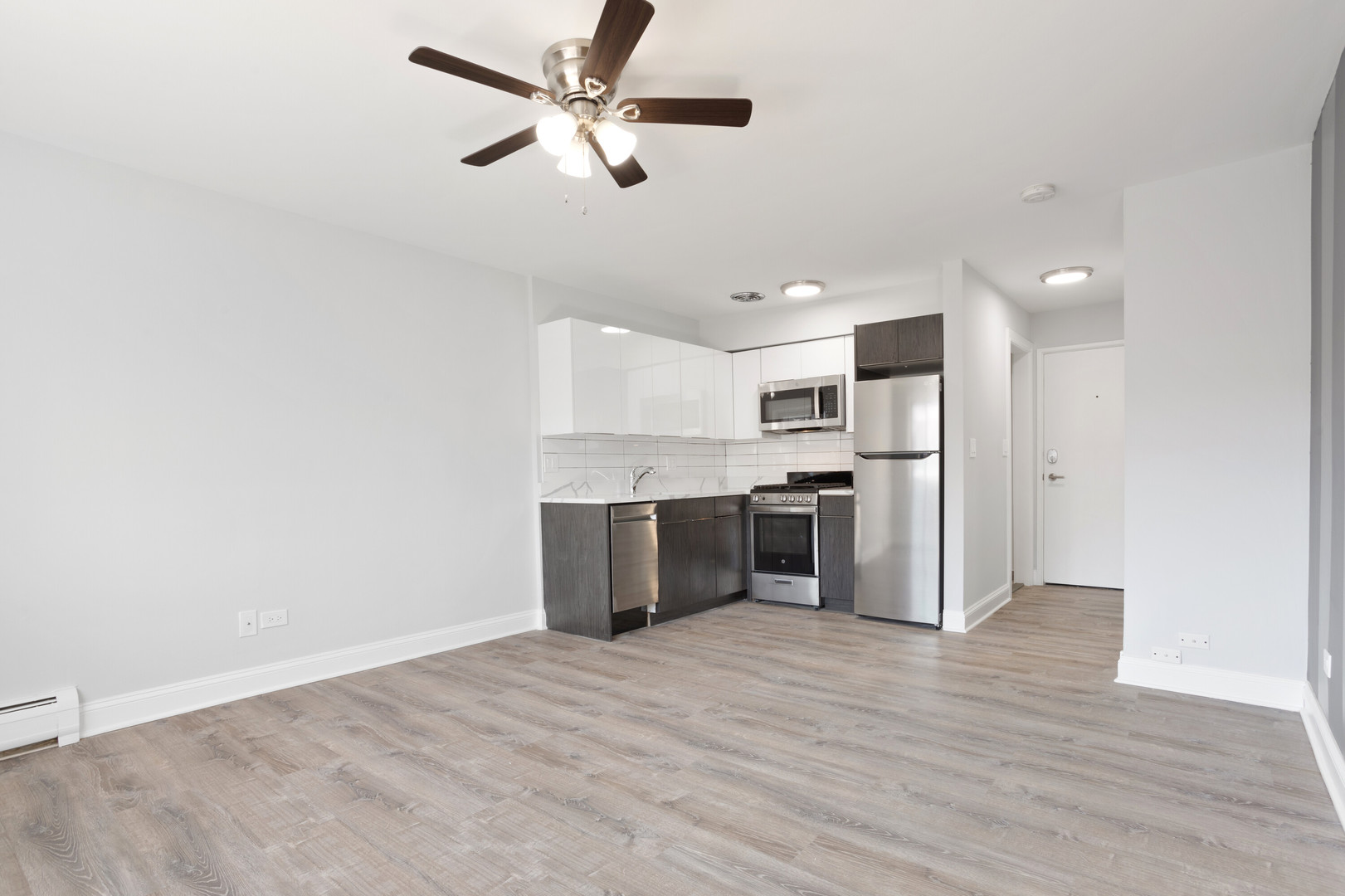 6758 North Sheridan Road, Unit 434 Chicago, IL 60626 - Photo 6 of 13