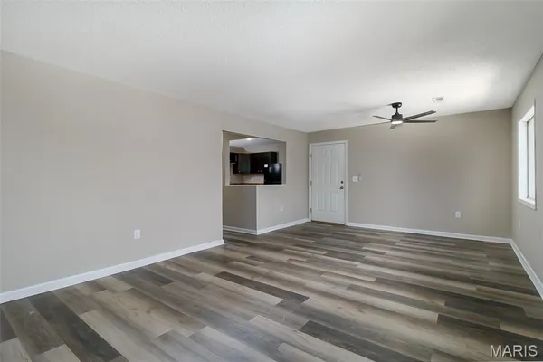 $149,900 | 7 Village W Court, Unit 201, Washington, MO 63090