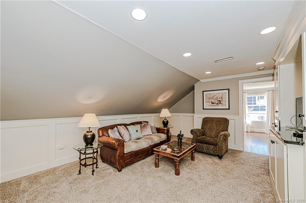 2018 Sharon Road Charlotte, NC 28207 - Photo 28 of 41 Gallery Image 28