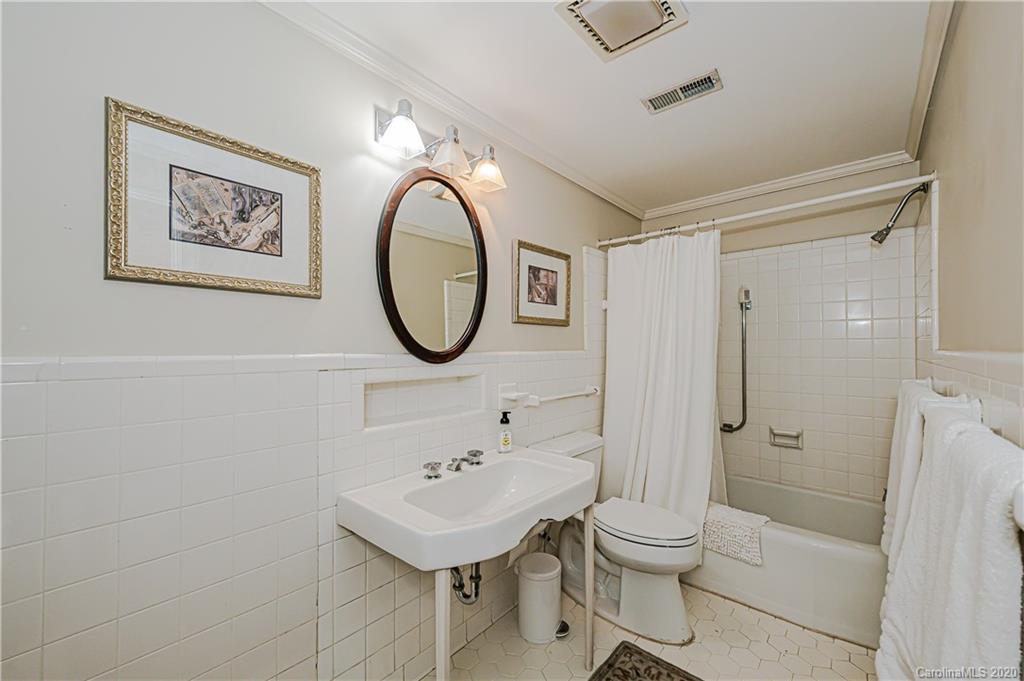 2018 Sharon Road Charlotte, NC 28207 - Photo 31 of 41 Gallery Image 31