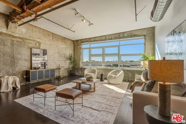 $989,000 | 530 South Hewitt Street, Unit 539, Los Angeles, CA 90013