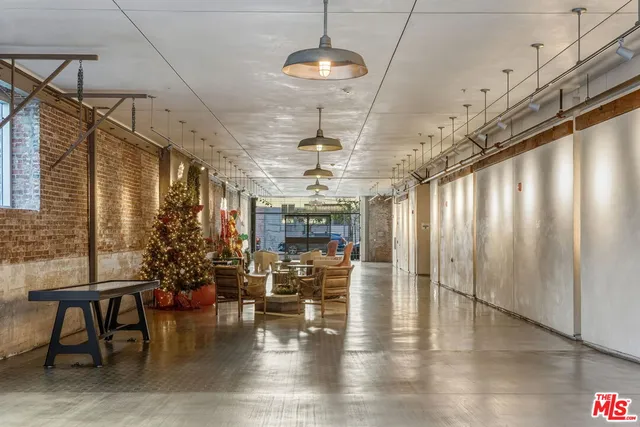 $989,000 | 530 South Hewitt Street, Unit 539, Los Angeles, CA 90013