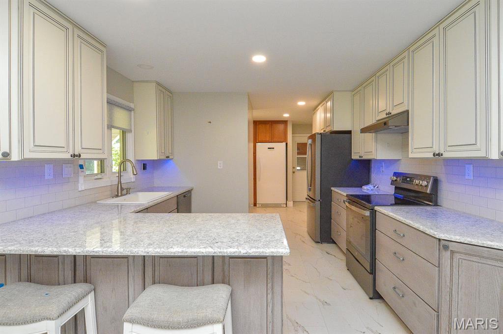 370 Hall Lane Sorento, IL 62086 - Photo 19 of 45 Gallery Image 19