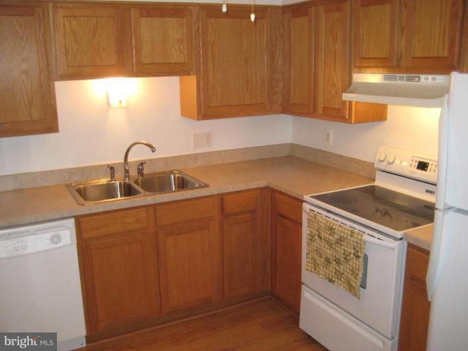 167 Annandale Road Falls Church, VA 22046 - Photo 9 of 21 Remodeled - all new kitchen, door to deck