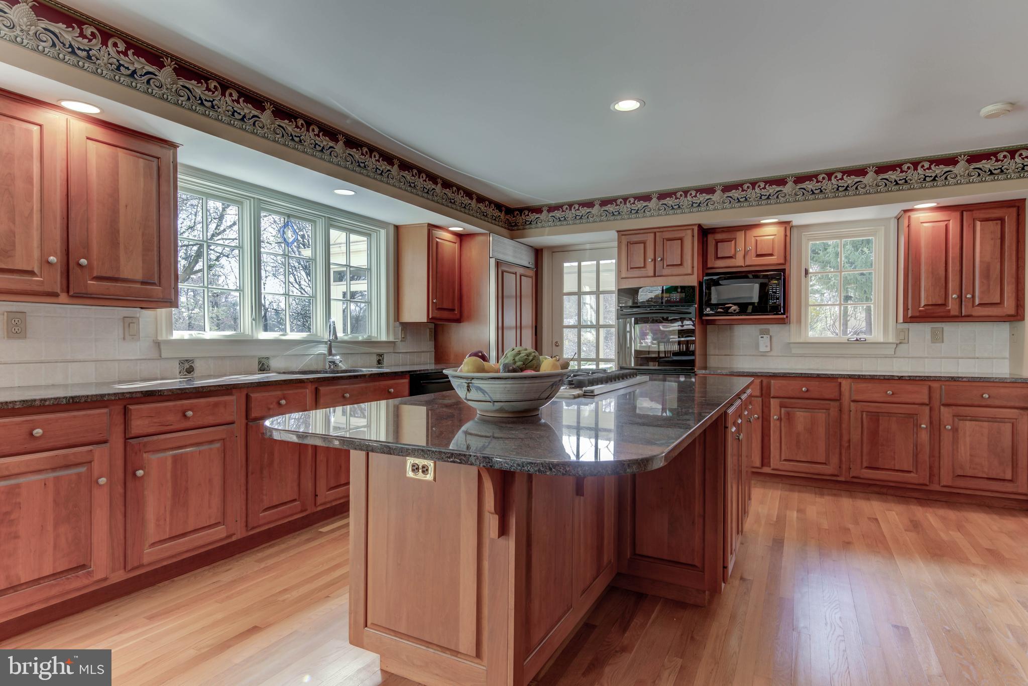 1276 Farm Road Berwyn, PA 19312 - Photo 13 of 38