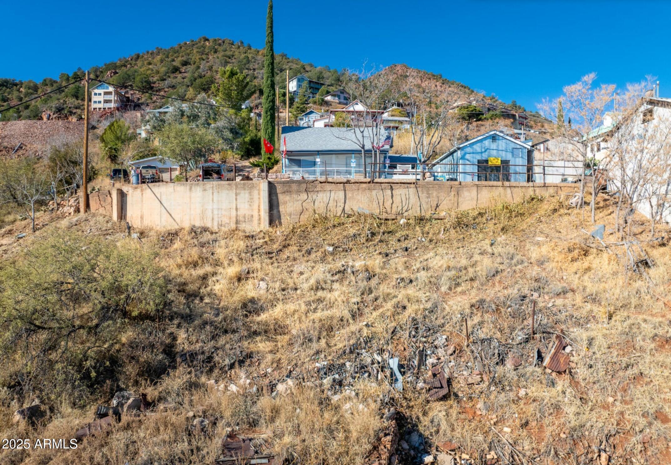 686 Verde Avenue Jerome, AZ 86331 - Photo 4 of 10 a view of residential houses with outdoor space