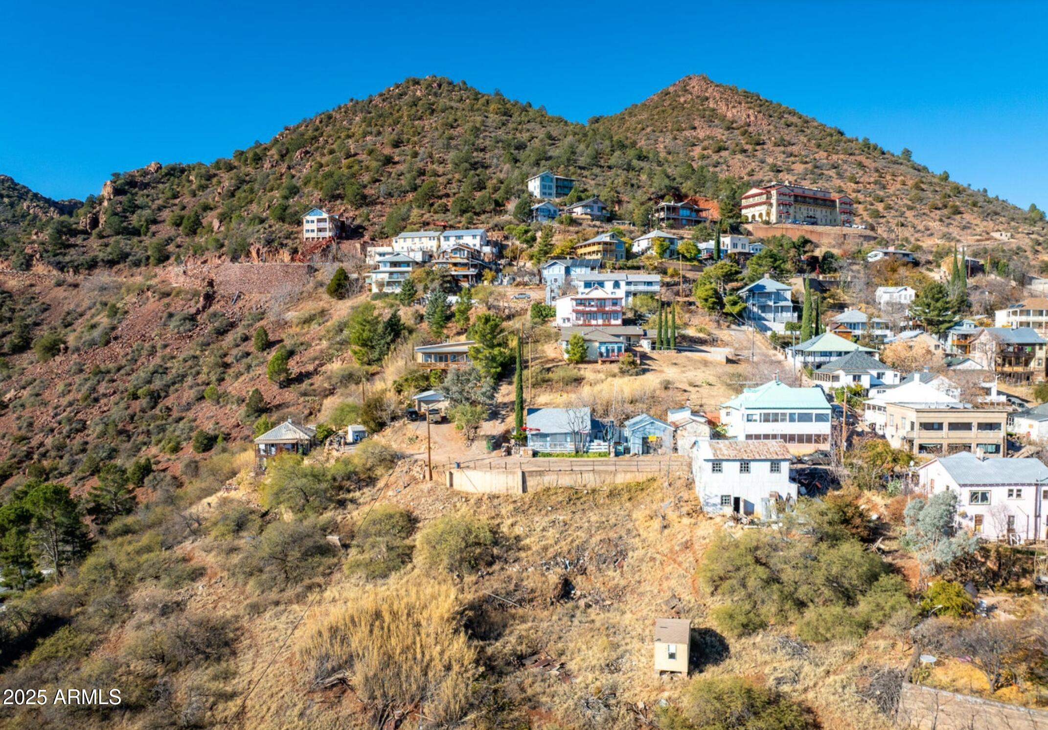 686 Verde Avenue Jerome, AZ 86331 - Photo 6 of 10 a view of a large building