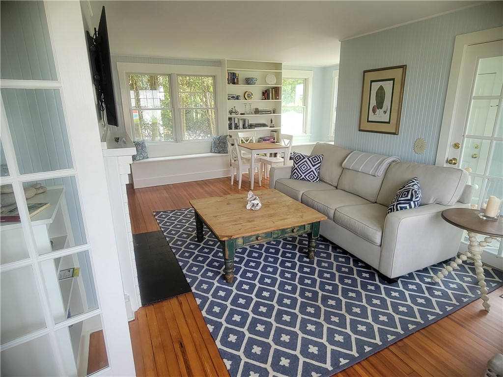 9 Pasadena Avenue Westerly, RI 02891 - Photo 11 of 21