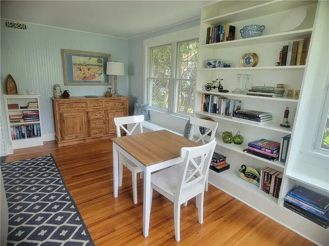 $3,000 | 9 Pasadena Avenue, Westerly, RI 02891