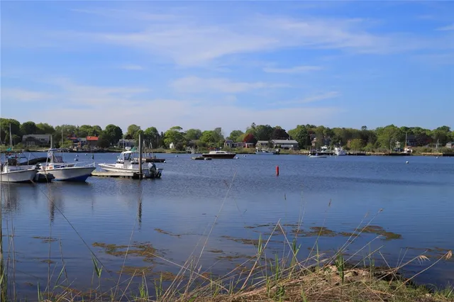 $3,000 | 9 Pasadena Avenue, Westerly, RI 02891