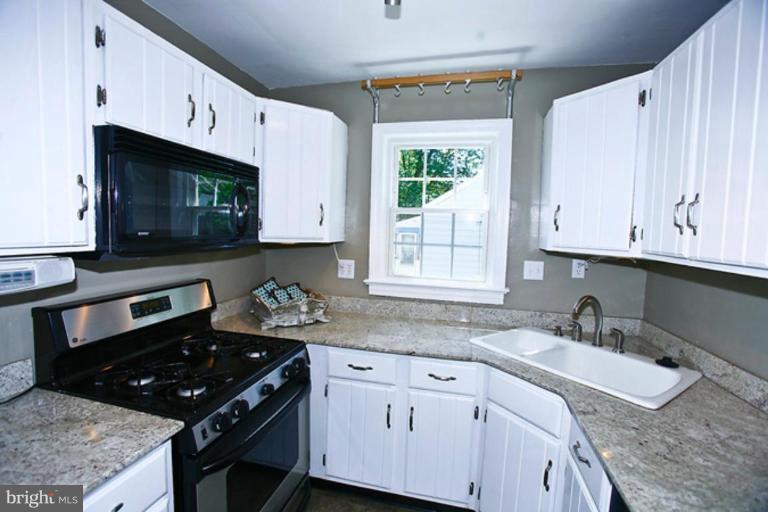 200 West George Mason Road Falls Church, VA 22046 - Photo 11 of 24 Kitchen #2