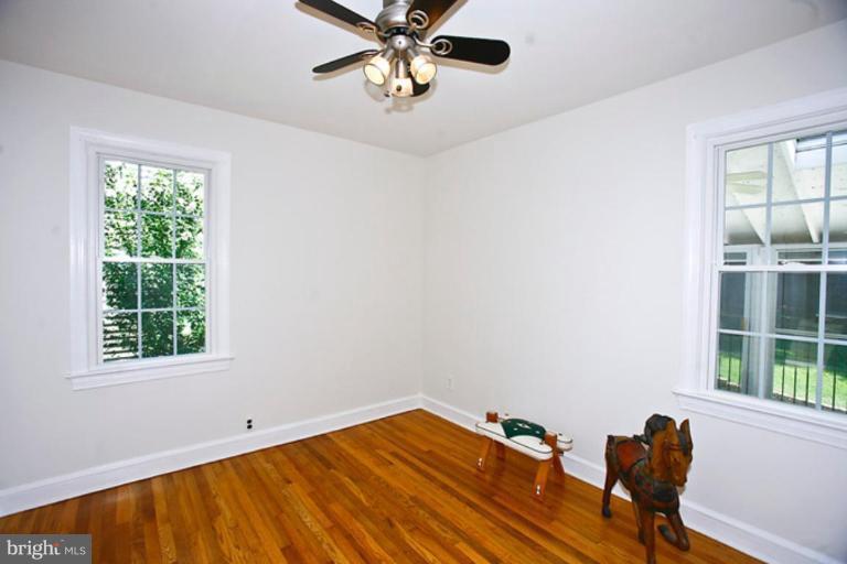 200 West George Mason Road Falls Church, VA 22046 - Photo 4 of 24 Bedroom #2