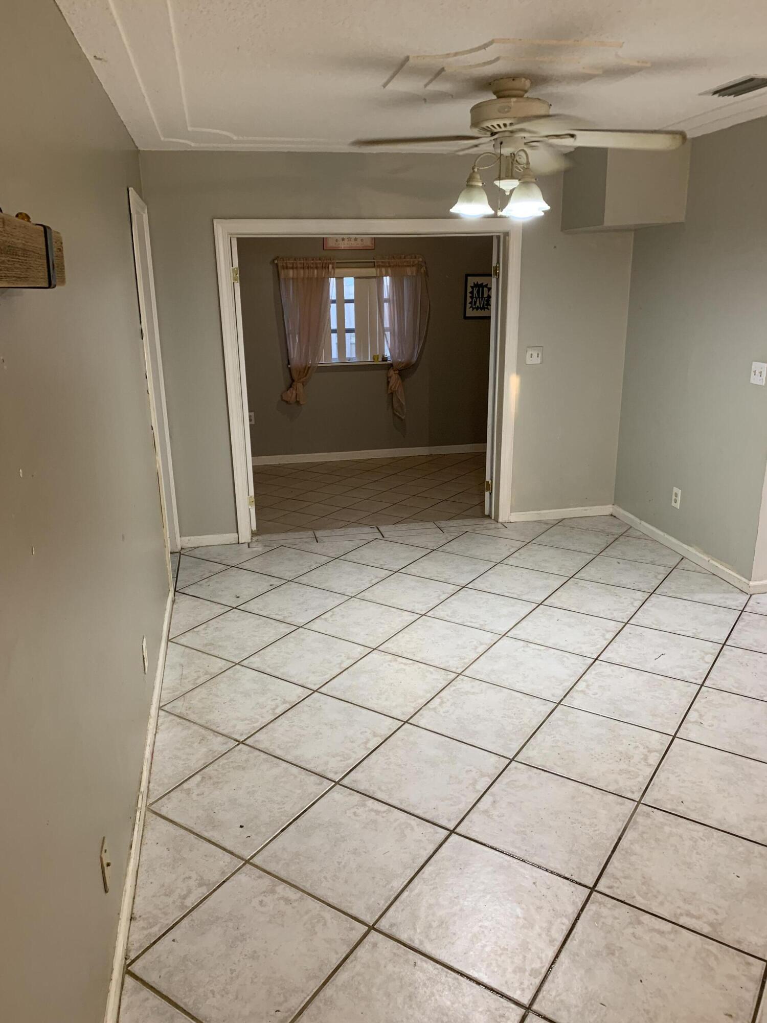1156 Block Island Road Wellington, FL 33414 - Photo 8 of 15