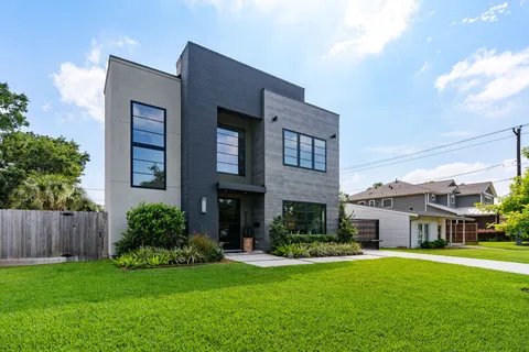 $1,395,000 | 935 Gardenia Drive, Houston, TX 77018