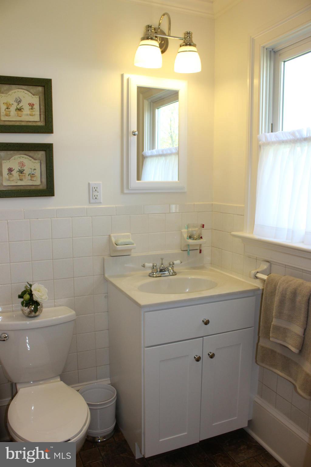 27362 St Michaels Road Easton, MD 21601 - Photo 14 of 19 Bath
