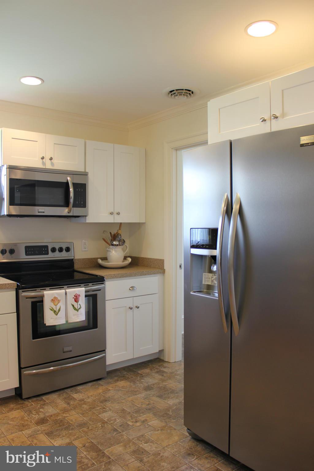 27362 St Michaels Road Easton, MD 21601 - Photo 9 of 19 Kitchen