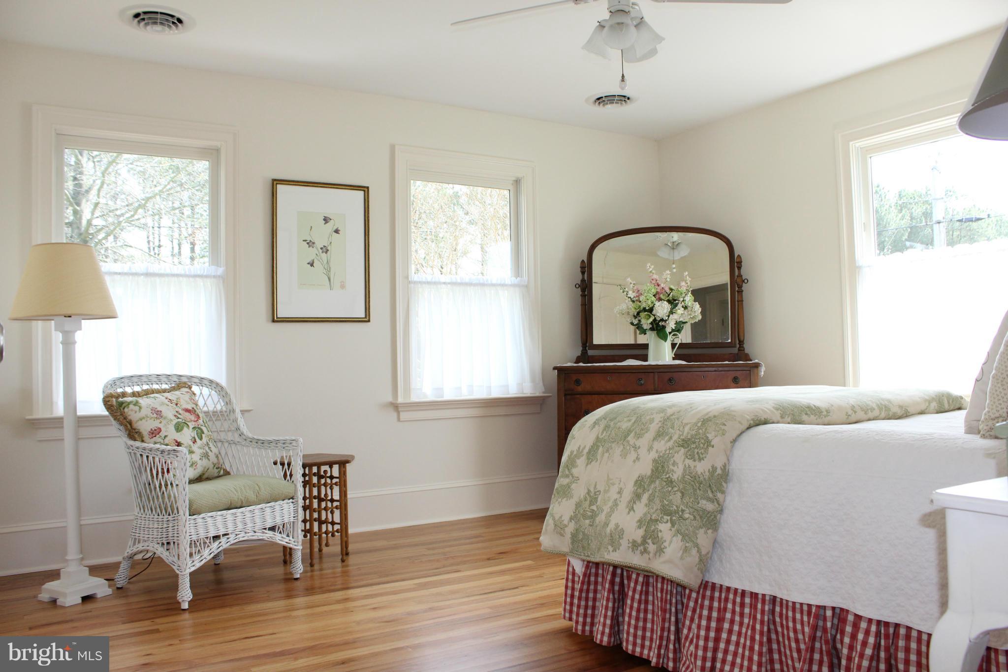 27362 St Michaels Road Easton, MD 21601 - Photo 10 of 19 Bedroom (Master)